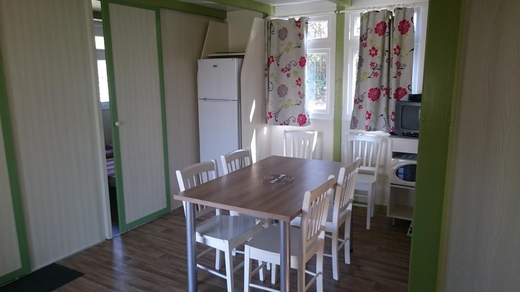 Camping Des Rulieres Hotel Saint-Valerien Luaran gambar