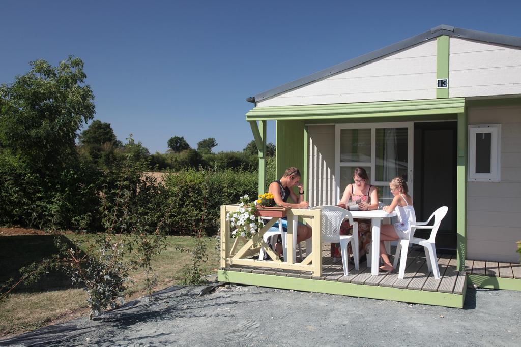 Camping Des Rulieres Hotel Saint-Valerien Luaran gambar