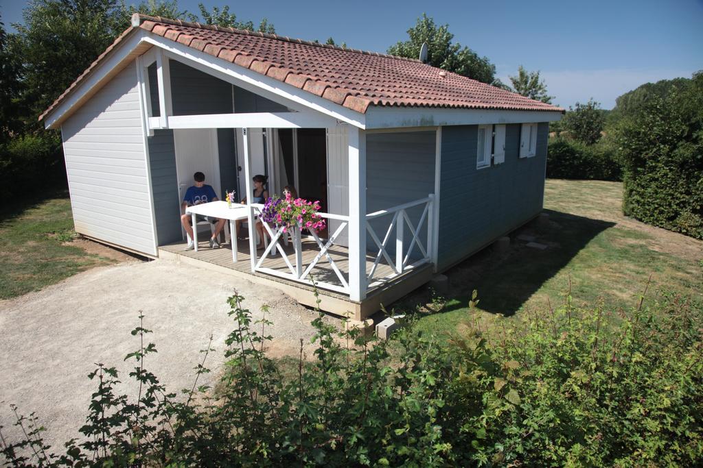 Camping Des Rulieres Hotel Saint-Valerien Luaran gambar
